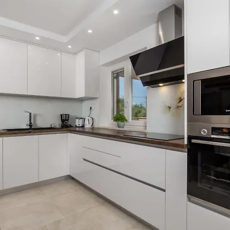 Matea By Interhome Dobrinj