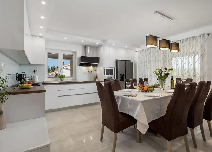 Matea By Interhome Dobrinj