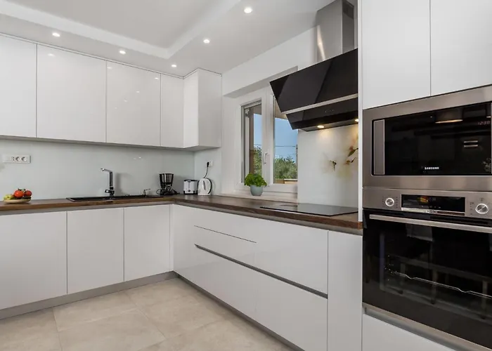 Matea By Interhome Dobrinj